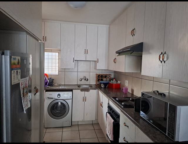 2 BEDROOM APARTMENT SOLD IN KILNER PARK